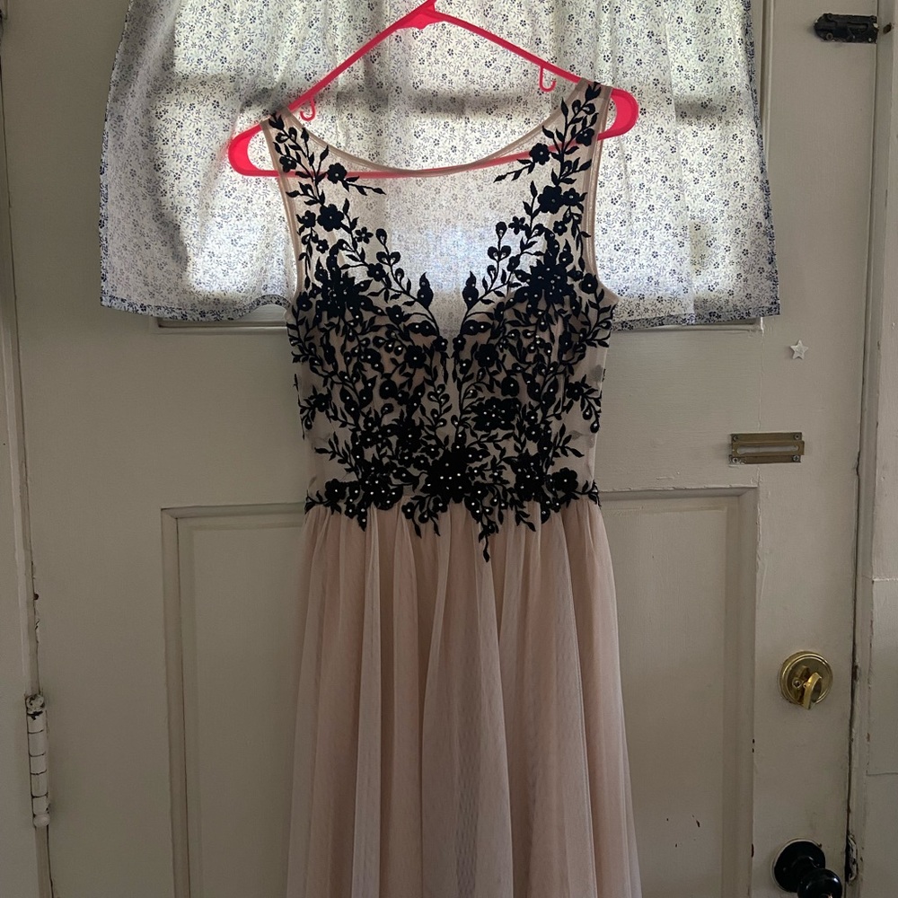 Pink/nude and black design dress